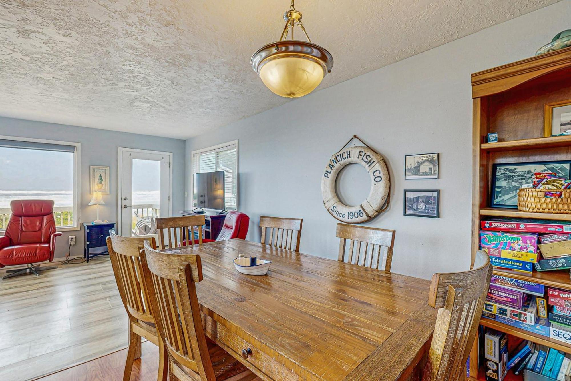 Villa Chris'S Oceanfront Getaway Rockaway Beach Esterno foto
